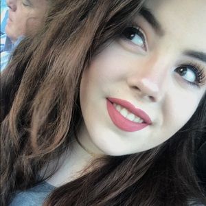 Meet your Posher, Isabella